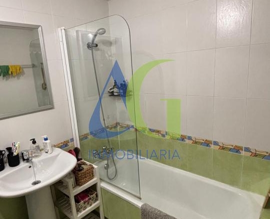 SE VENDE DUPLEX DE 4  HABITACIOENS EN NAVATEJERA
