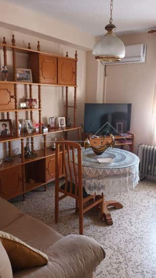 PISO 4 DORMITORIOS CERCA COMISARIA POLICIA