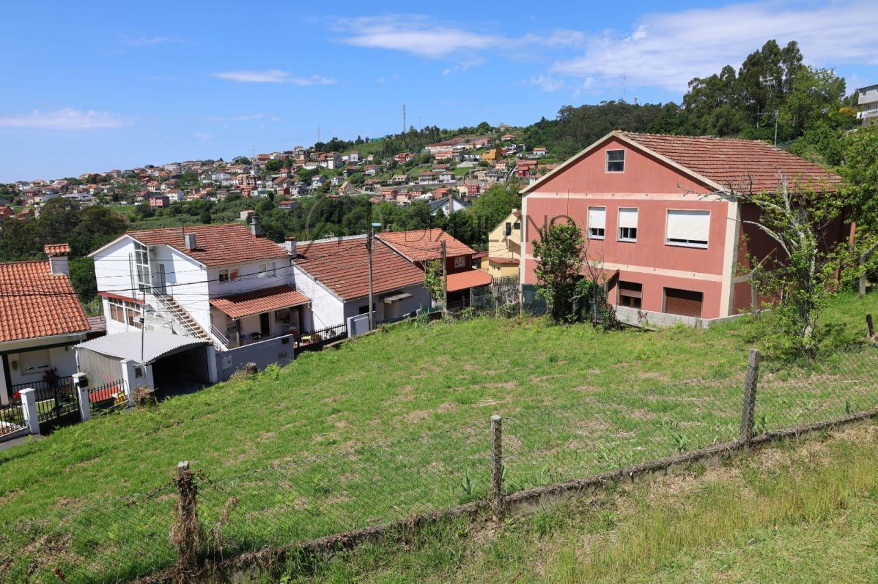 Solar de 577 m² con proyecto y licencia para vivienda unifamiliar en Lavadores, Vigo