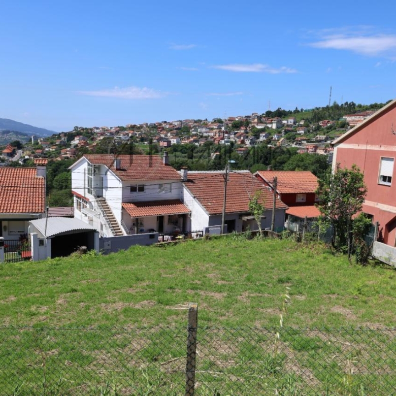 Solar de 577 m² con proyecto y licencia para vivienda unifamiliar en Lavadores, Vigo