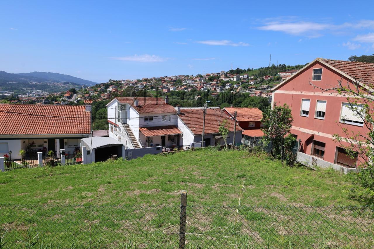 Solar de 577 m² con proyecto y licencia para vivienda unifamiliar en Lavadores, Vigo