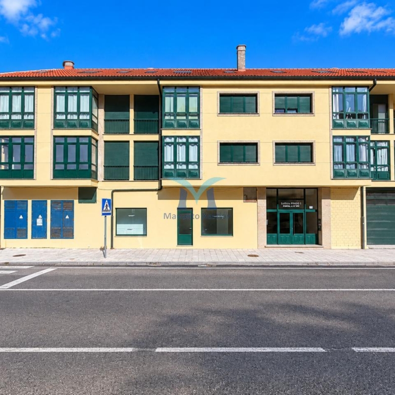 SE VENDE LOCAL COMERCIAL DE 154 m² EN O PINDO – AMPLIO ESCAPARATE Y ZONA DE ALMACÉN