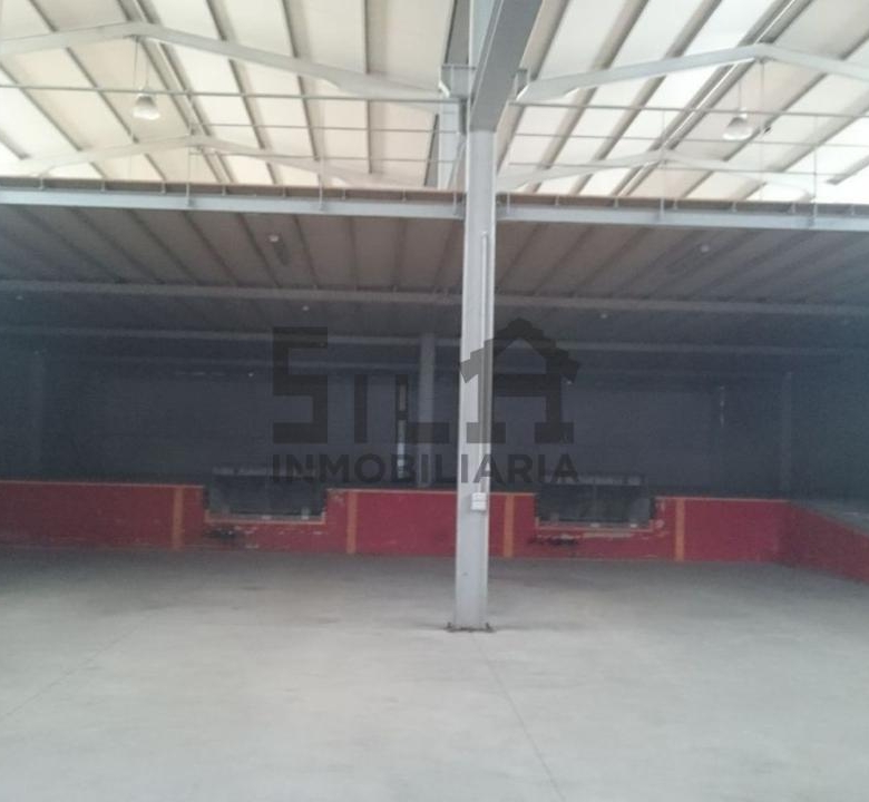 ALQUILER NAVE POLÍGONO BARREIROS