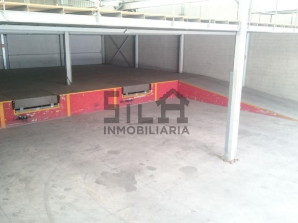 ALQUILER NAVE POLÍGONO BARREIROS