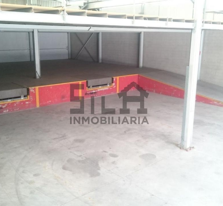 ALQUILER NAVE POLÍGONO BARREIROS