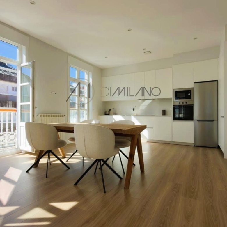 Sofisticado duplex en alquiler en calle Progreso, Vigo