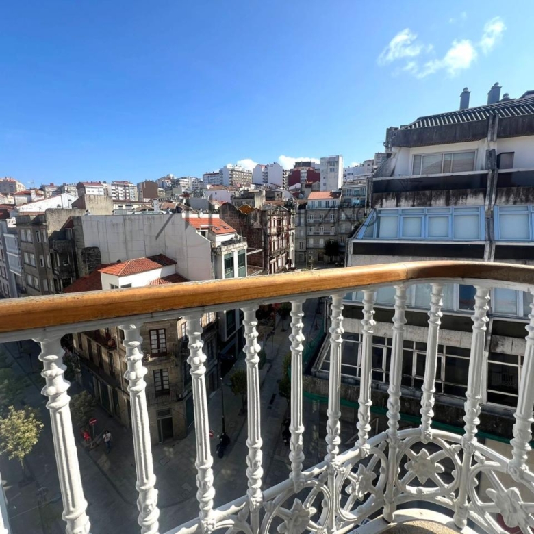Sofisticado duplex en alquiler en calle Progreso, Vigo