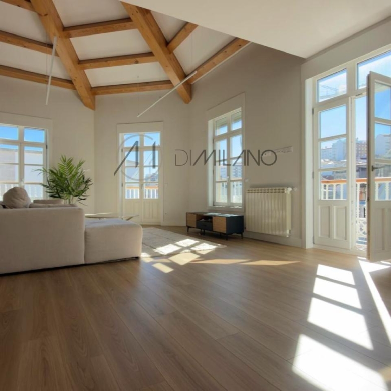 Sofisticado duplex en alquiler en calle Progreso, Vigo