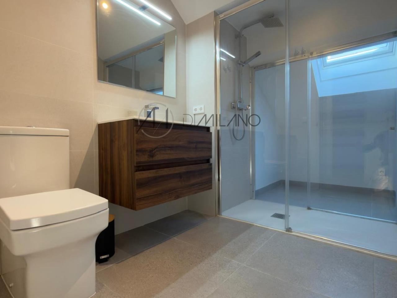 179188398299600165769_179188378880 Sofisticado duplex en alquiler en calle Progreso, Vigo