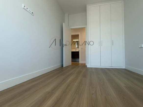 Sofisticado duplex en alquiler en calle Progreso, Vigo