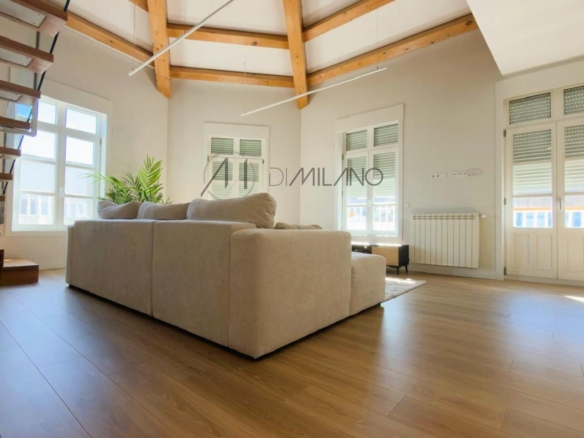 Sofisticado duplex en alquiler en calle Progreso, Vigo