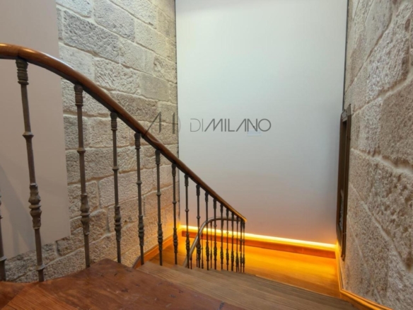 Sofisticado duplex en alquiler en calle Progreso, Vigo