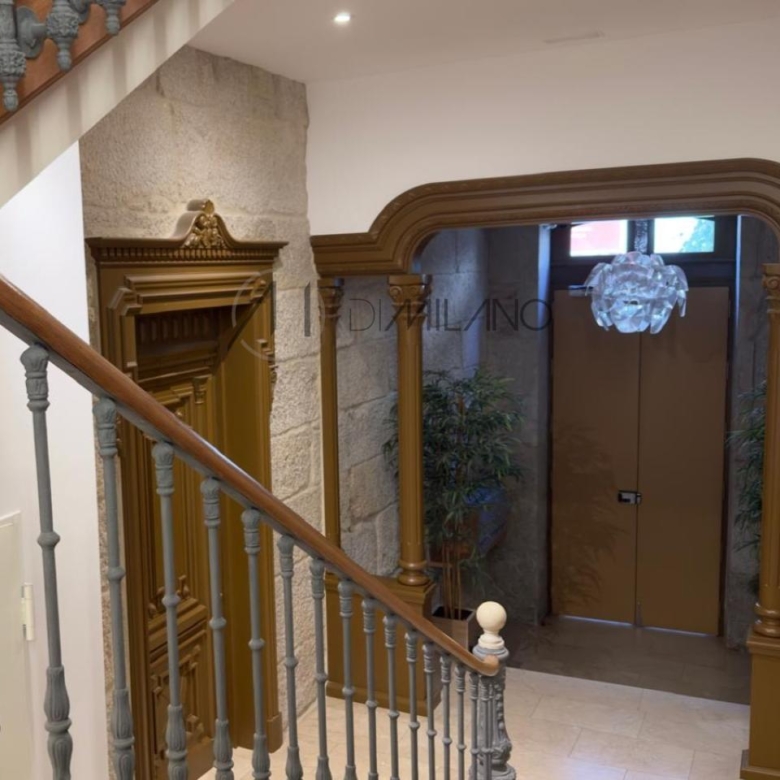 Sofisticado duplex en alquiler en calle Progreso, Vigo