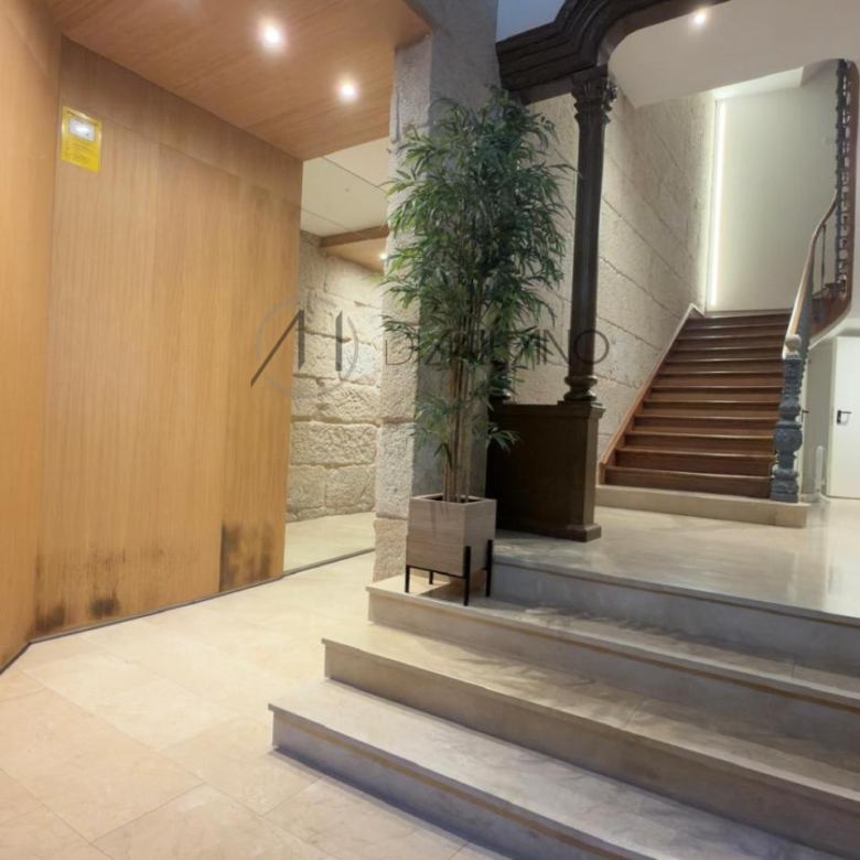 Sofisticado duplex en alquiler en calle Progreso, Vigo
