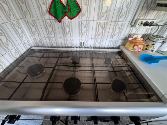 CASA UNIFAMILIAR CON FINCA DE 1.074 M² Y GARAJE PARA DOS COCHES EN SARREAUS