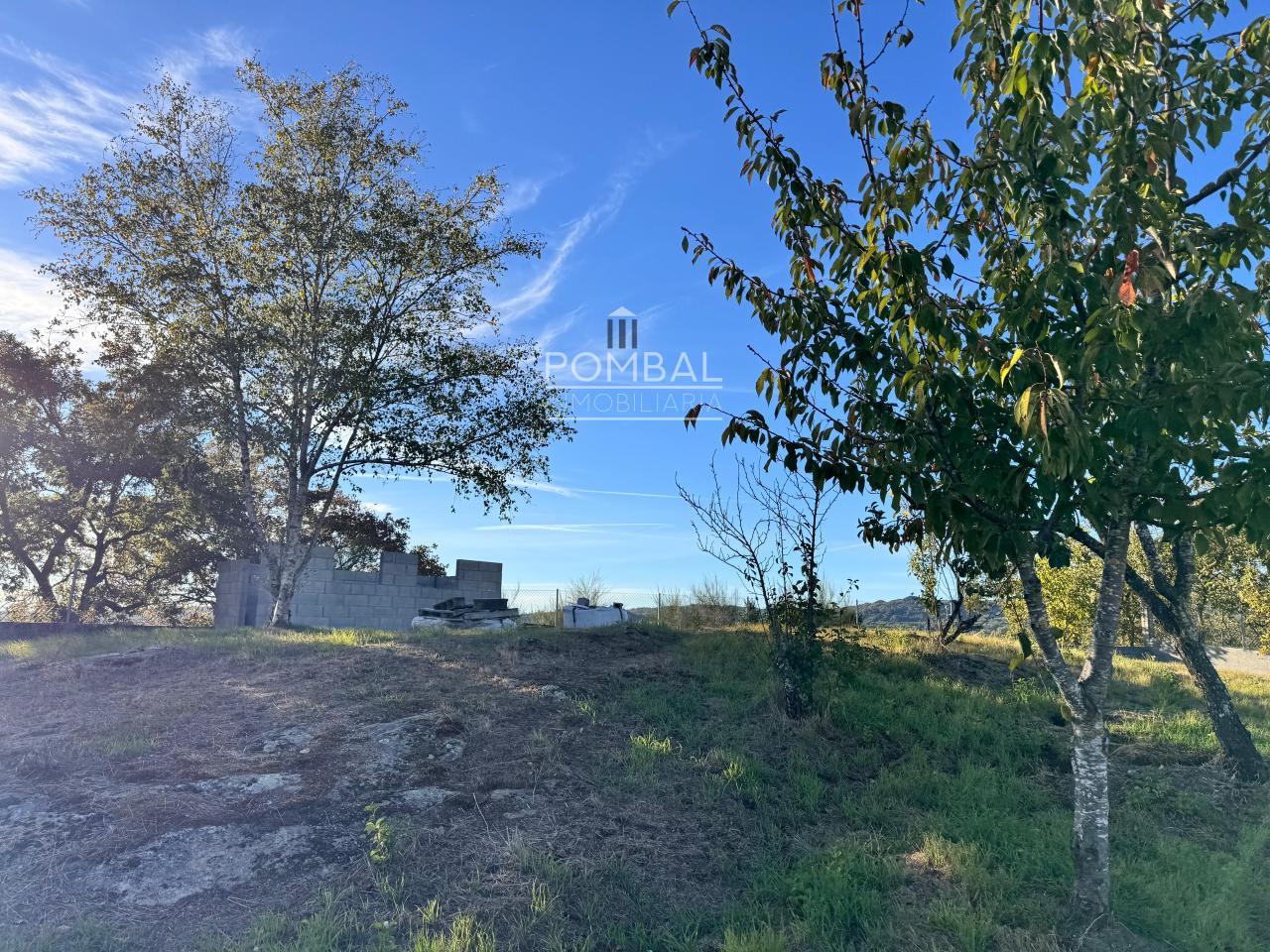 179189704169400046156_179189664247 CASA UNIFAMILIAR CON FINCA DE 1.074 M² Y GARAJE PARA DOS COCHES EN SARREAUS