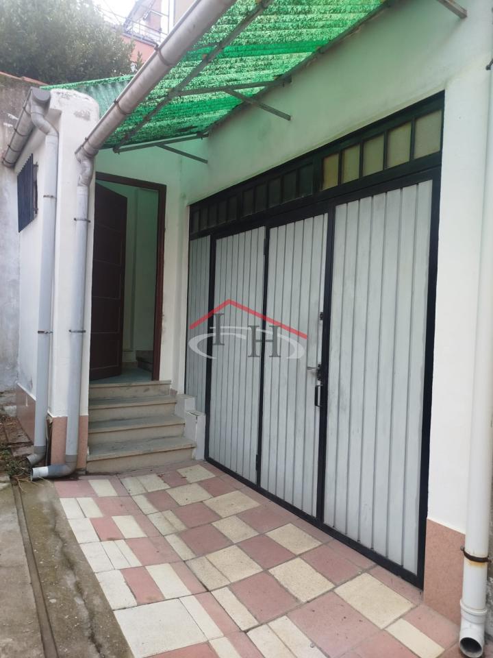 179191131317600173959_179130149789 PISO CON TRASTERO EN TROBAJO DEL CAMINO