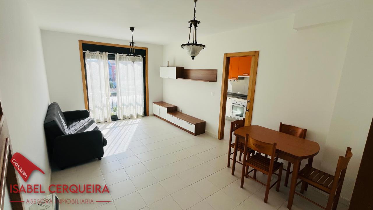 APARTAMENTO DE 3 DORMITORIOS EN EL CENTRO DE O ROSAL | GARAJE, TRASTERO Y ASCENSOR