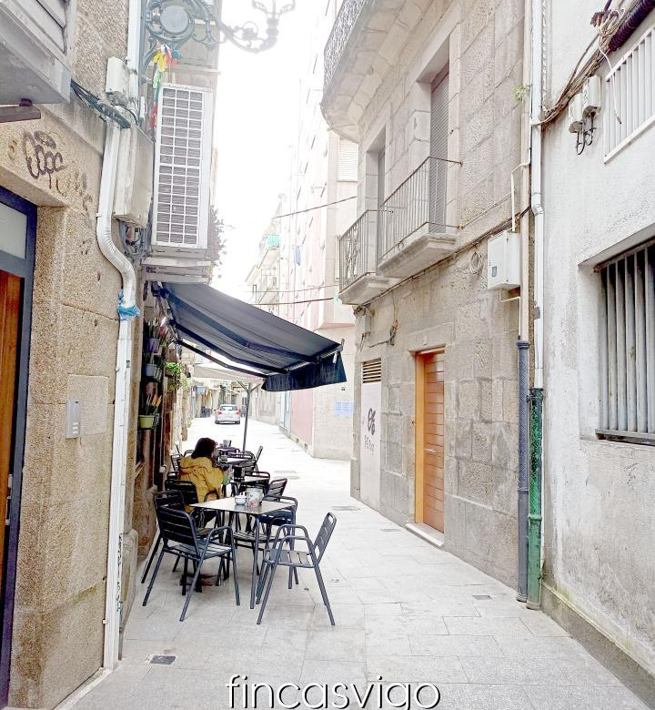 PISO EN REDONDELA