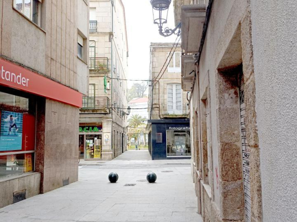 PISO EN REDONDELA
