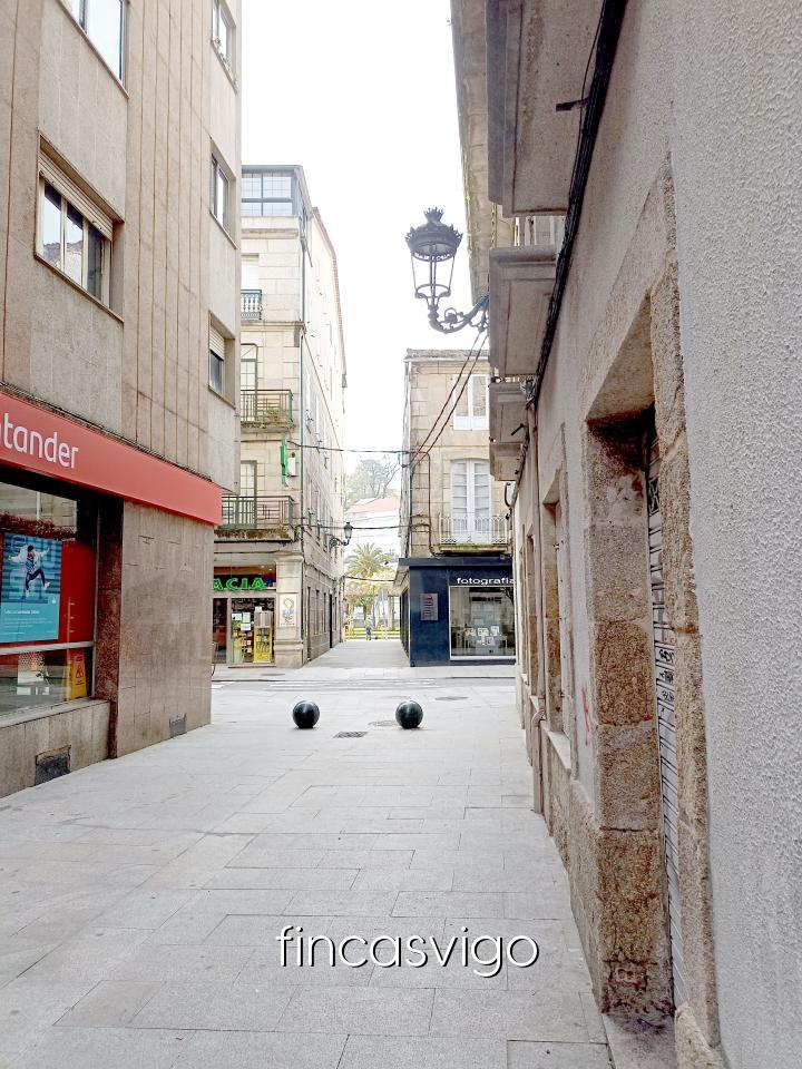 PISO EN REDONDELA