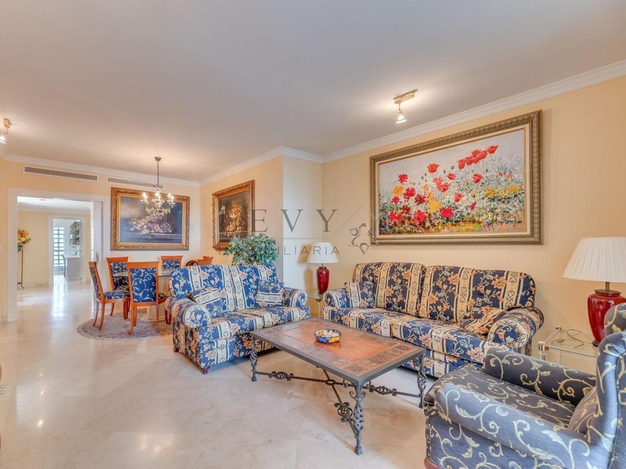 179199720181800174025_179199692604 Fantastico piso frante al Mar en Puerto Banus