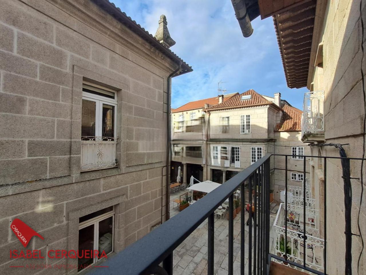 179199810244000174026_179199745953 75.000 € | DÚPLEX CON VISTAS JUNTO A LA CATEDRAL DE TUI | PARA REFORMAR A SU GUSTO