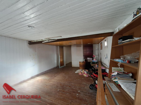 75.000 € | DÚPLEX CON VISTAS JUNTO A LA CATEDRAL DE TUI | PARA REFORMAR A SU GUSTO