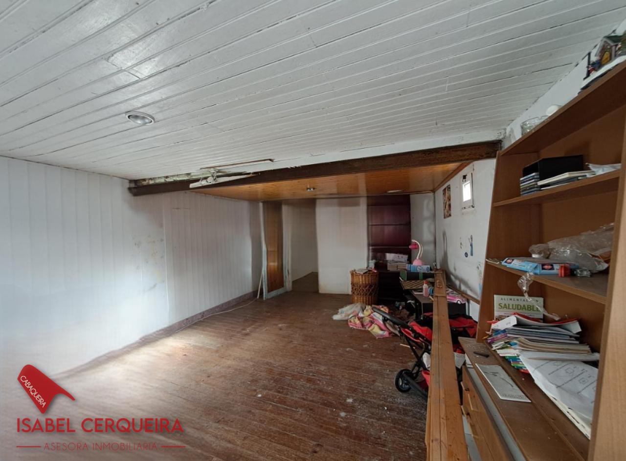 179204924202600174026_179199746010 75.000 € | DÚPLEX CON VISTAS JUNTO A LA CATEDRAL DE TUI | PARA REFORMAR A SU GUSTO