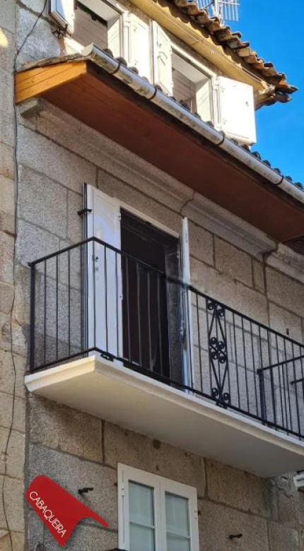 75.000 € | DÚPLEX CON VISTAS JUNTO A LA CATEDRAL DE TUI | PARA REFORMAR A SU GUSTO