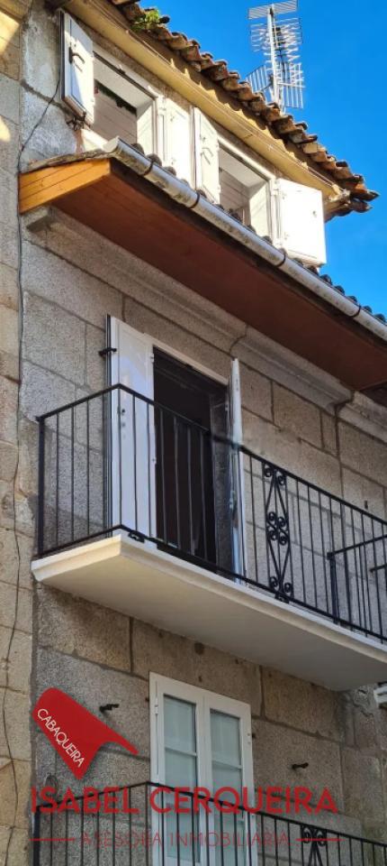 179204924453000174026_179199957661 75.000 € | DÚPLEX CON VISTAS JUNTO A LA CATEDRAL DE TUI | PARA REFORMAR A SU GUSTO