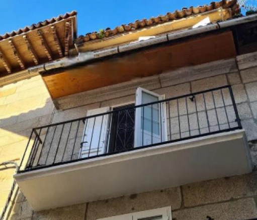 75.000 € | DÚPLEX CON VISTAS JUNTO A LA CATEDRAL DE TUI | PARA REFORMAR A SU GUSTO