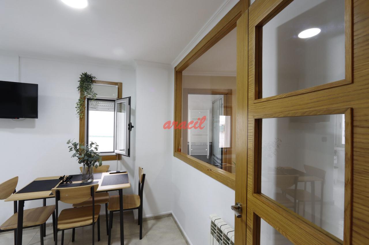 179205305843000165264_175559057055 Habitación en Ourense