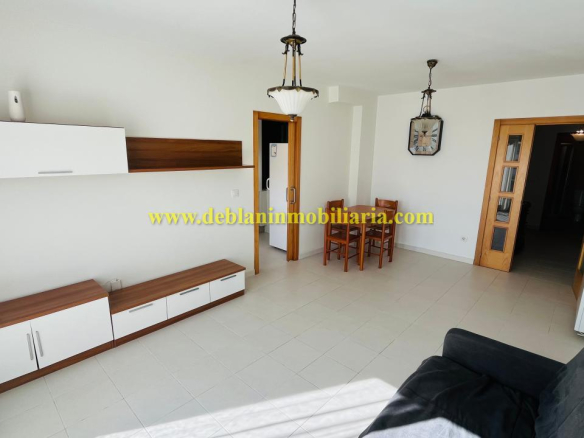PISO DE 3 HABITACIONES EN EL CENTRO