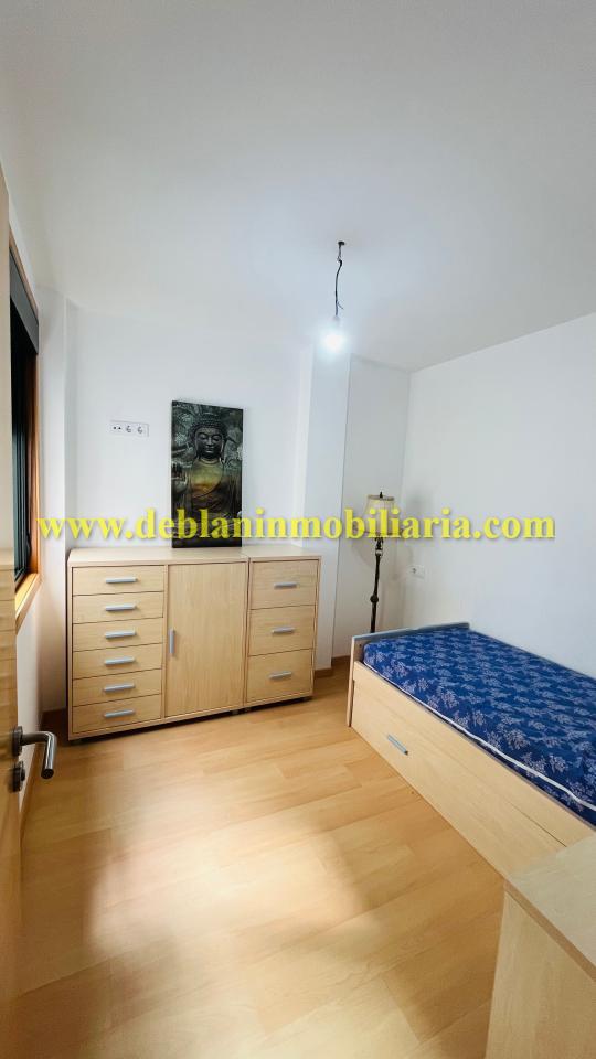 179205894445000174042_179205827763 PISO DE 3 HABITACIONES EN EL CENTRO