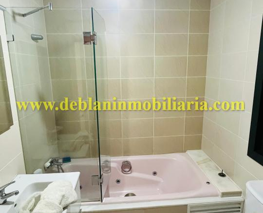PISO DE 3 HABITACIONES EN EL CENTRO