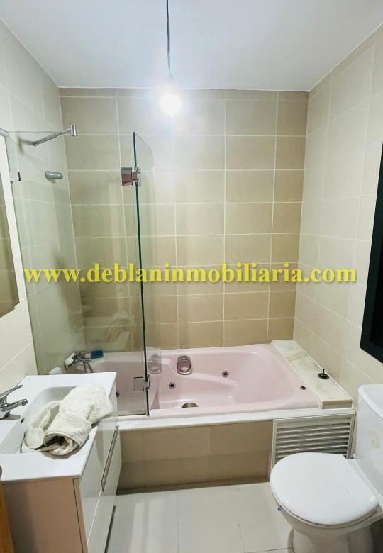 PISO DE 3 HABITACIONES EN EL CENTRO