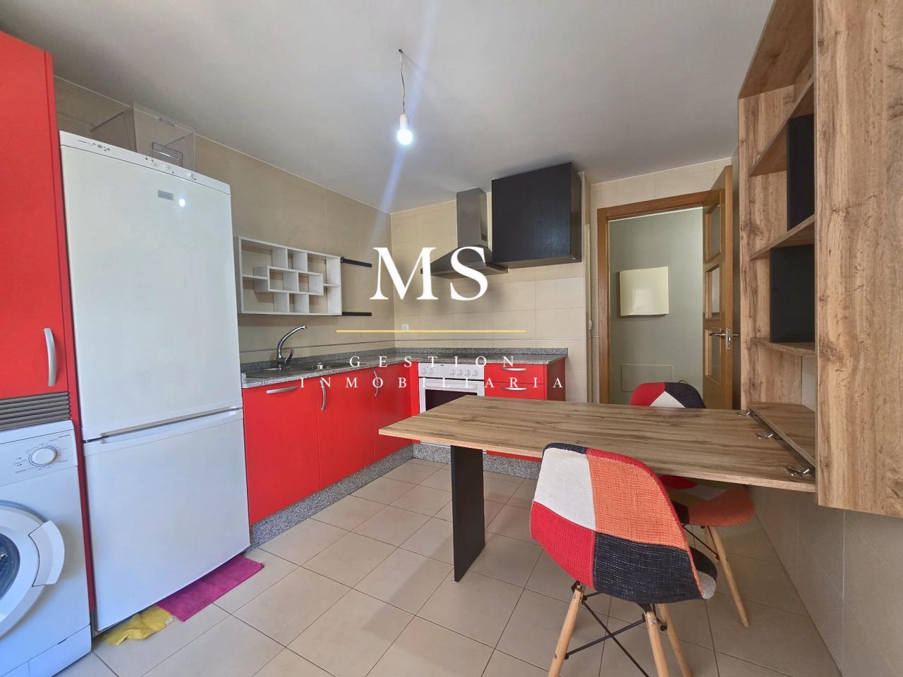 179206995637800174050_179206960313 Piso moderno de 90 m² en Mondariz con vistas al monte, garaje y trastero