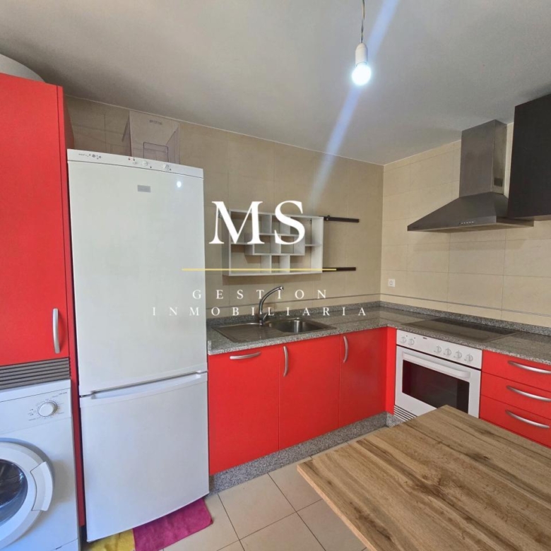 Piso moderno de 90 m² en Mondariz con vistas al monte, garaje y trastero