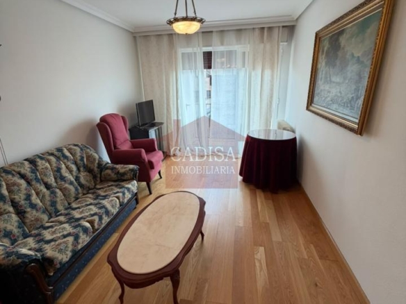 PISO EN ALQUILER EN MARISTAS. CAMPUS. REF 10661