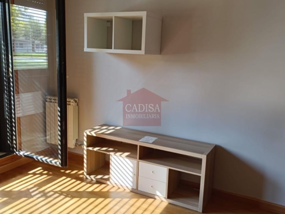 APARTAMENTO EN ALQUILER EN LA FONTANA. REF 10649