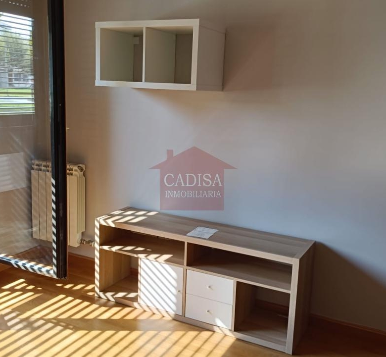 APARTAMENTO EN ALQUILER EN LA FONTANA. REF 10649