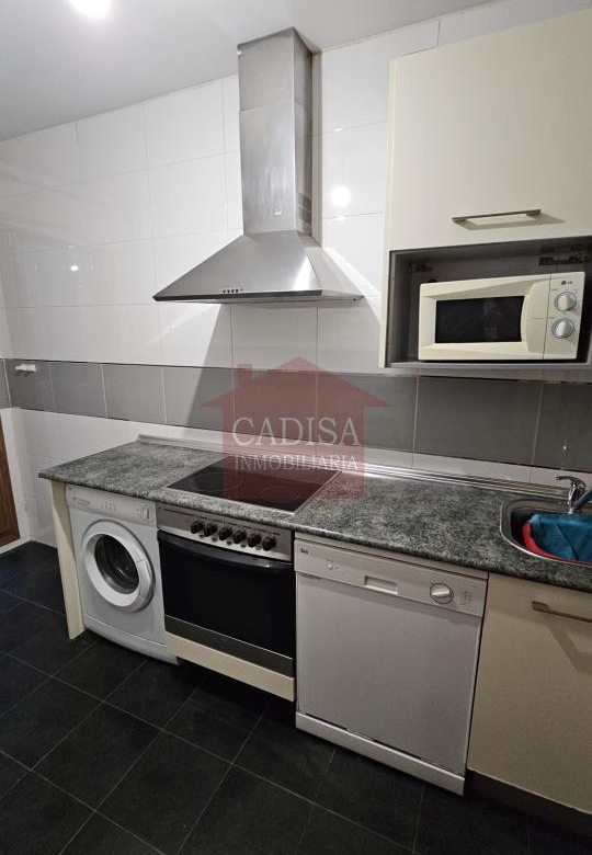 APARTAMENTO EN ALQUILER EN LA FONTANA. REF 10649