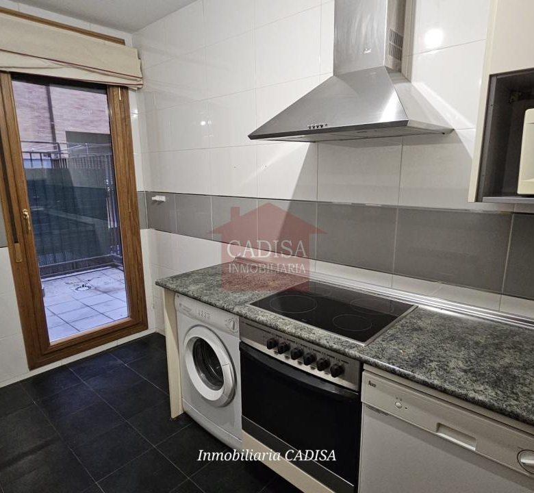 APARTAMENTO EN ALQUILER EN LA FONTANA. REF 10649
