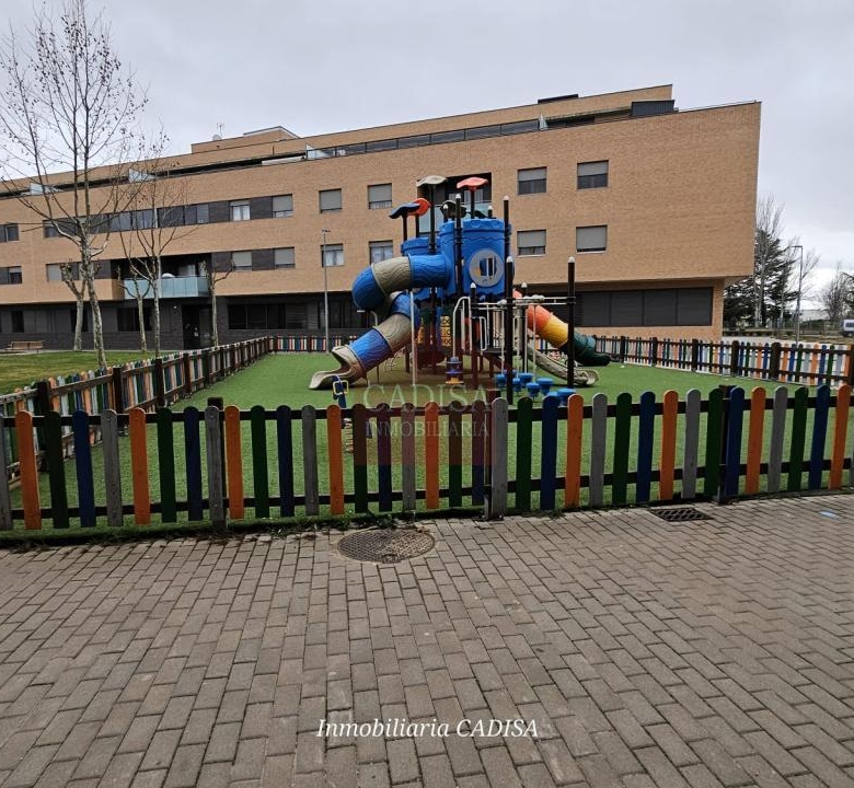 APARTAMENTO EN ALQUILER EN LA FONTANA. REF 10649