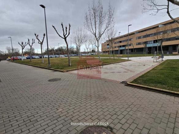 APARTAMENTO EN ALQUILER EN LA FONTANA. REF 10649
