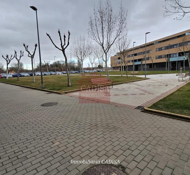 APARTAMENTO EN ALQUILER EN LA FONTANA. REF 10649