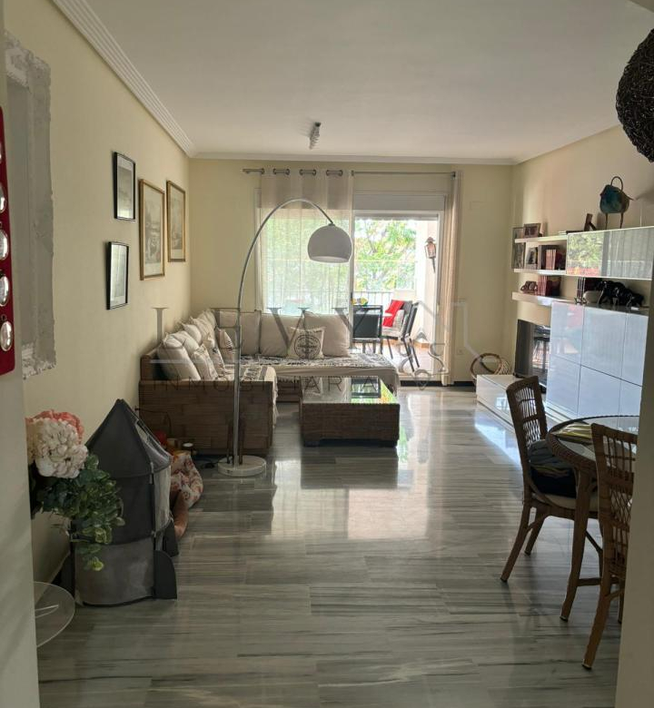 Piso en venta en Puerto Banus