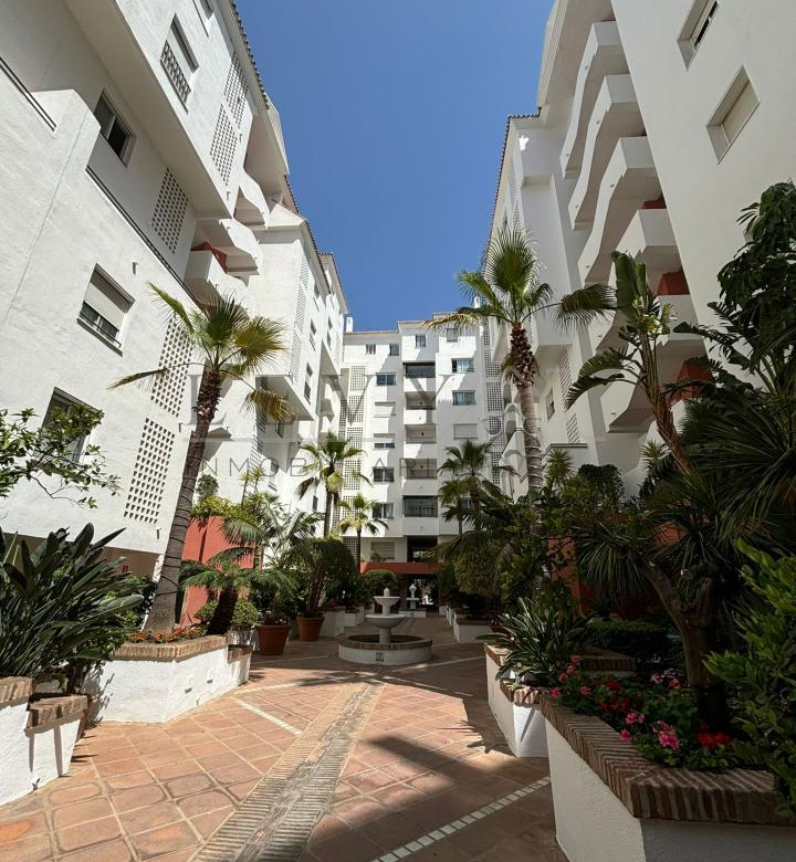 Piso en venta en Puerto Banus