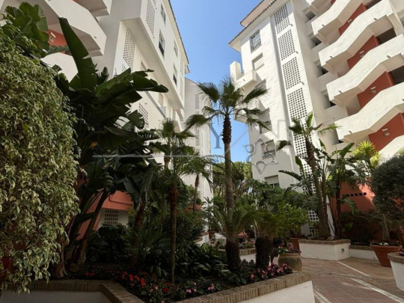 Piso en venta en Puerto Banus